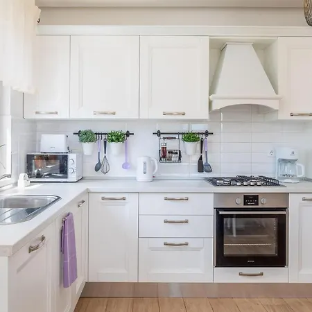 3 Bedroom Cozy In Kljuc Holiday home Kljuc (Sibenik-Knin)